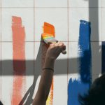 Co na ścianę? - o farbach, tapetach i innych zdobieniach